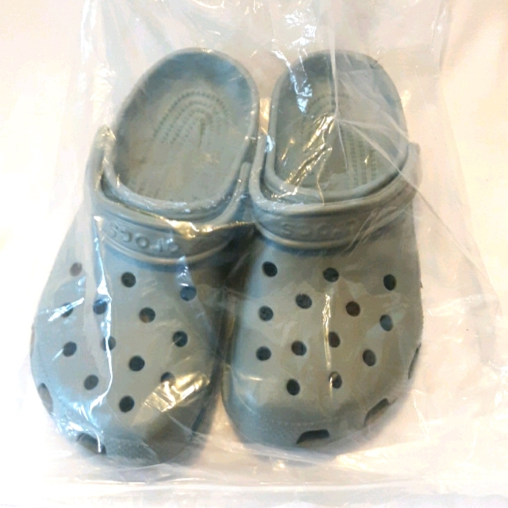 Gray crocs